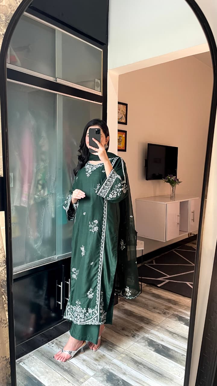 GRACE EMBROIDERED 3PC