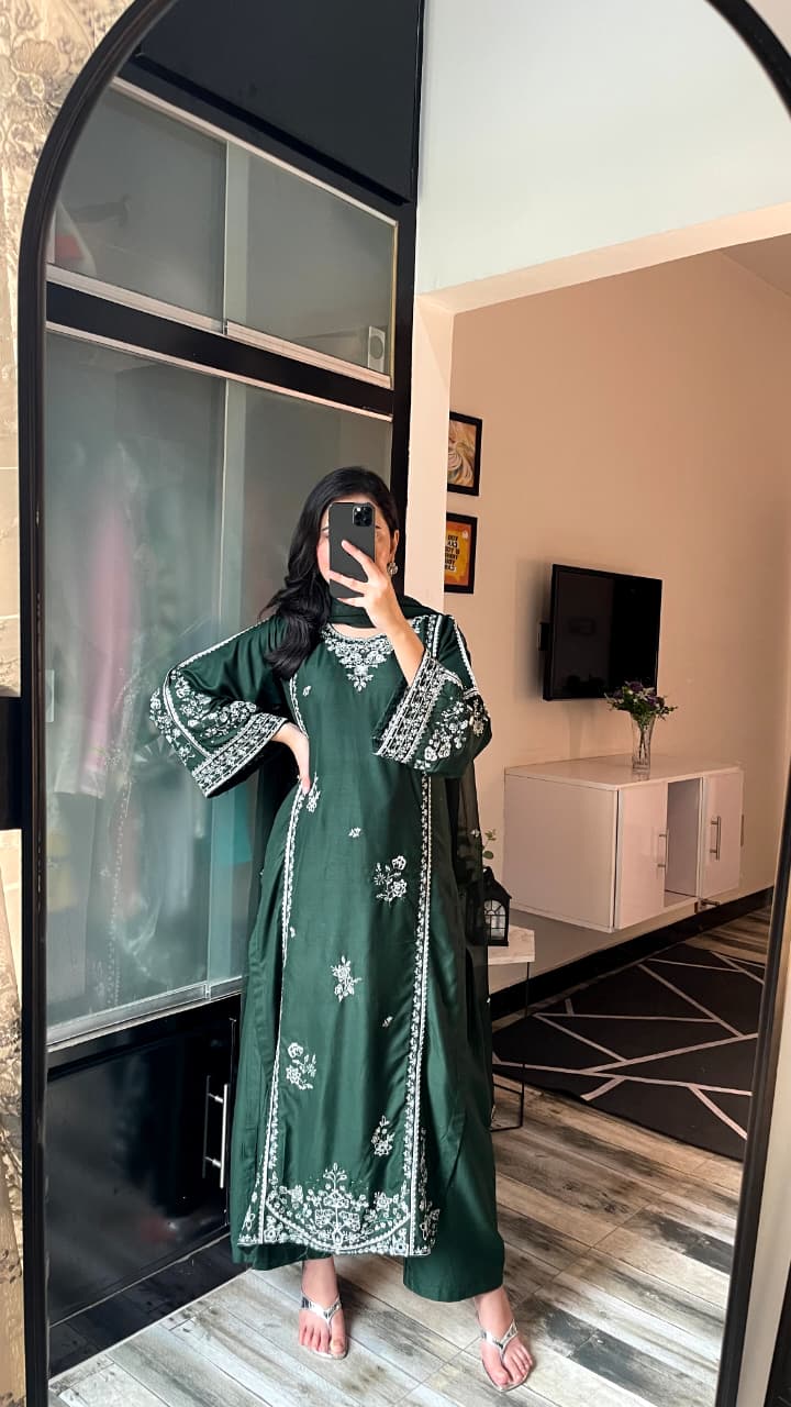 GRACE EMBROIDERED 3PC